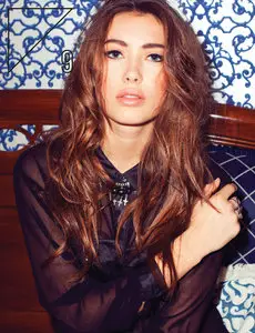 THE VIEW Magazine - Issue 9, 2013 (Repost)