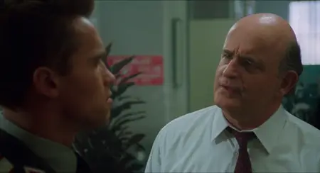 Red Heat (1988) [REMASTERED] + Extras