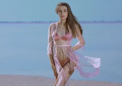 Elle Tan - Tranquil Ocean