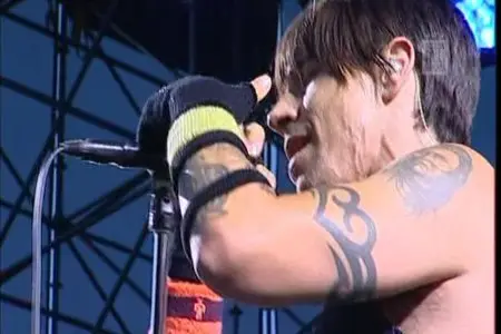 Red Hot Chili Peppers - So Much Live (2013)