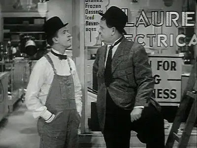 LAUREL & HARDY: Tit For Tat (1935)