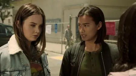 Light as a Feather S01E09