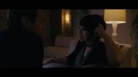 Halston S01E02