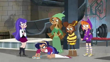 DC Super Hero Girls S02E18