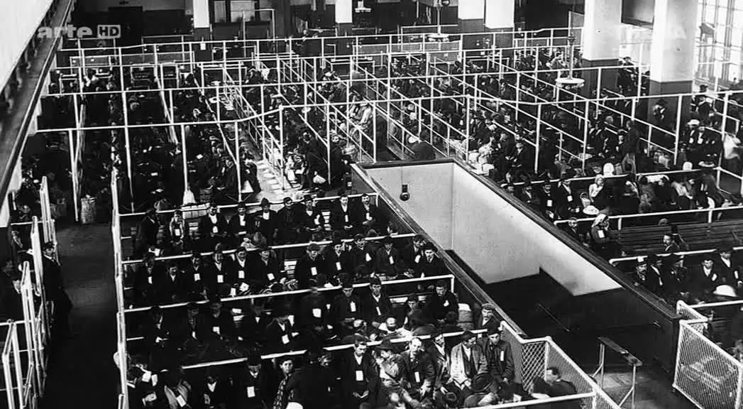 (Arte) Ellis Island, une histoire du rêve américain (2014)