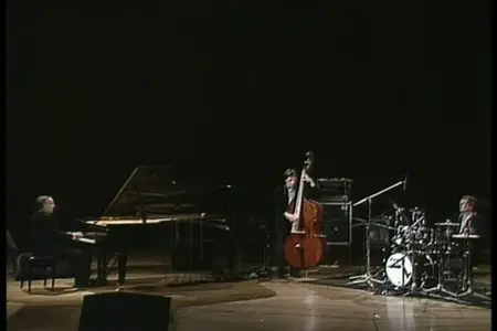 The Jacques Loussier Trio play Bach-The 1989 Munich Concert (1989)