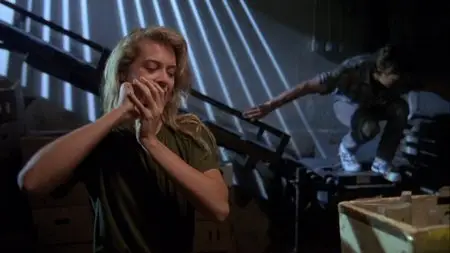 Intruder (1989) [Director's Cut] [Re-UP]