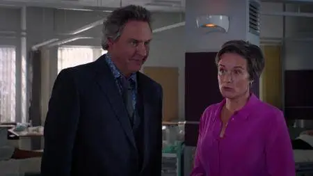 Holby City S20E06