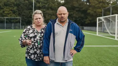 Football Parents S01E01