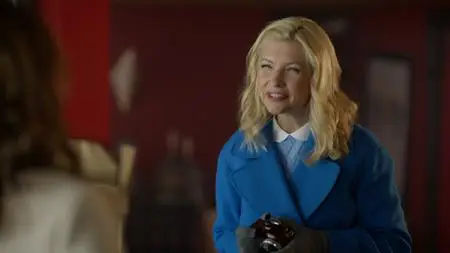 Sister Swap: A Hometown Holiday (2021)
