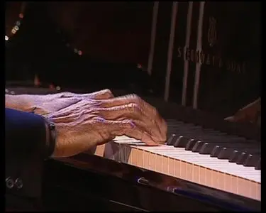 Ahmad Jamal Trio - Live At The Munich Philharmonie (2004)