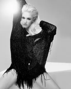 Gwen Stefani by Dusan Reljin for Elle US May 2011