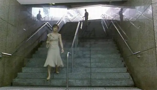 Tsai Ming-Liang - Tianqiao bu jianle ( The Skywalk Is Gone ) 2002