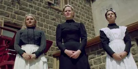 Picnic at Hanging Rock S01E02