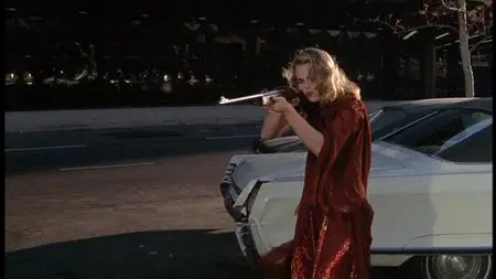 Lipstick (1976)