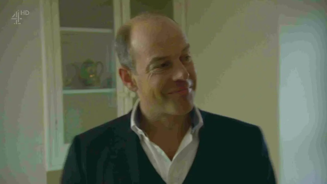 Channel 4 - Kirstie and Phils Love It or List It (2016)