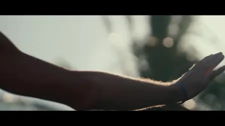 100 Foot Wave S03E01