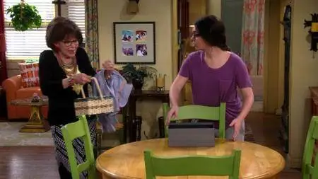 One Day at a Time S02E11