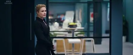 Flack S02E01