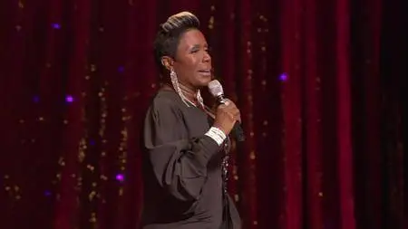 Sommore: Chandelier Status (2013)