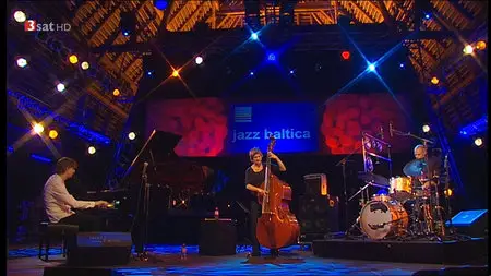 {em} (Michael Wollny, Eva Kruse, Eric Schaefer) - Jazz Baltica (2010) [HDTV 720p]