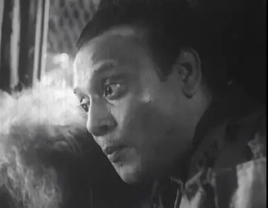 Bari Theke Paliye / Runaway (1958)