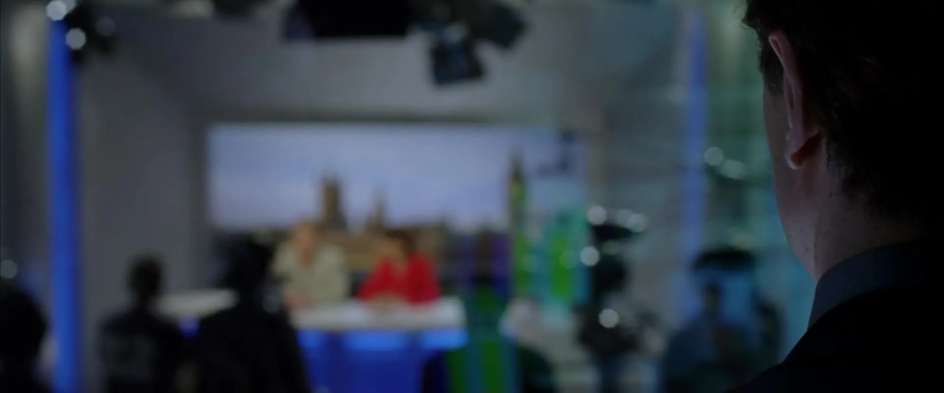 V for Vendetta (2006)