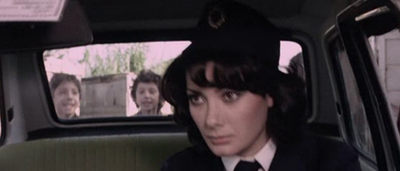 La Poliziotta fà carriera (1975)