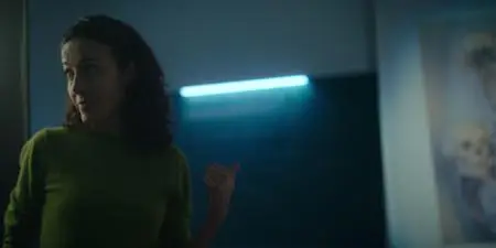 Holy Family S01E01