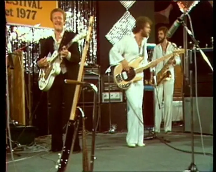 Average White Band - Live At Montreux 1977 (2005)