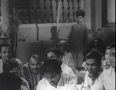 Bari Theke Paliye / Runaway (1958)