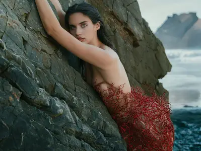 Sara Sampaio by Elio Nogueira for Vogue Portugal June 2025