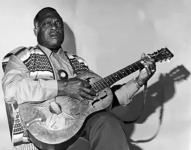 Bukka White - Shake 'em On Down (1993)