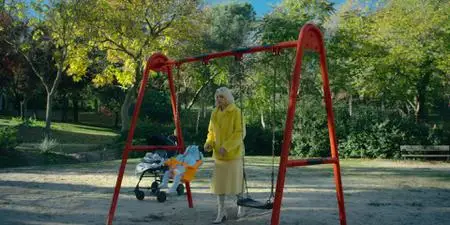 Holy Family S01E01
