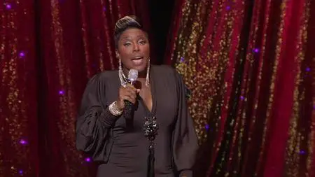 Sommore: Chandelier Status (2013)