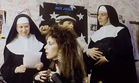 Dark Habits / Entre tinieblas / Нескромное обаяние порока (1983)