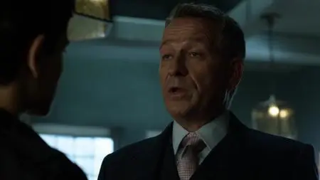 Gotham S03E01