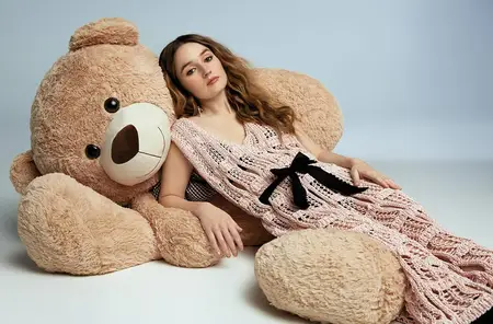 Kaitlyn Dever by Sylve Colless for Vogue Australia March 2025