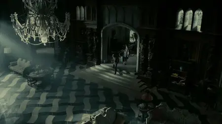 Dark Shadows (2012)