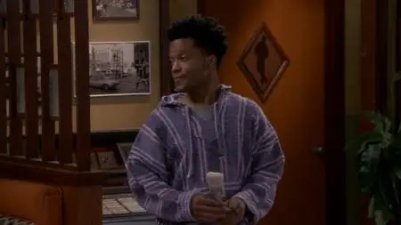 Superior Donuts S01E01