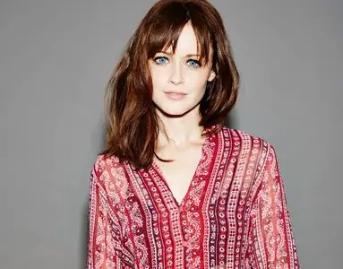 Alexis Bledel by Lauren Perlstein for Nylon Magazine July 2015