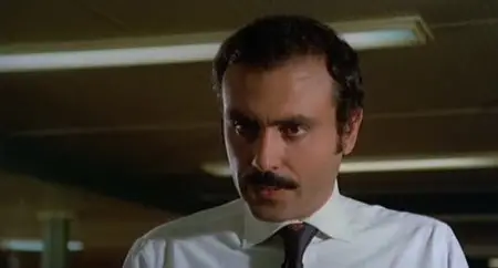 Perché si uccide un magistrato / How to Kill a Judge (1975)