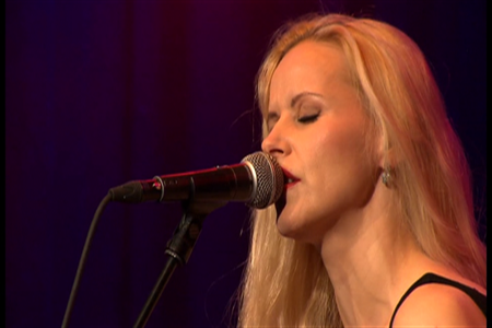 Laurence Jones, Christina Skjolberg, Albert Castiglia - Bluescaravan 2014 (2014)