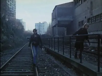 Le pont du Nord / North Bridge - by Jacques Rivette (1981). Repost