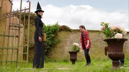 The Worst Witch S01E01