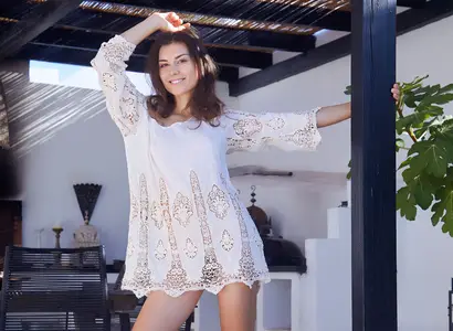 Andrea - Pretty Poses