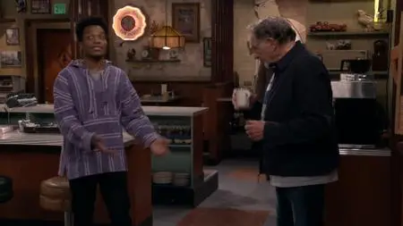 Superior Donuts S01E01
