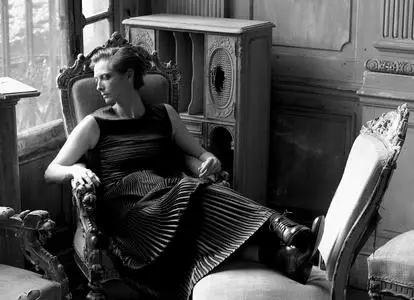 Tilda Swinton by Peter Lindbergh for Vogue Italia September 2007