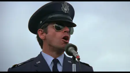 Rolling Thunder (1977) [REMASTERED]