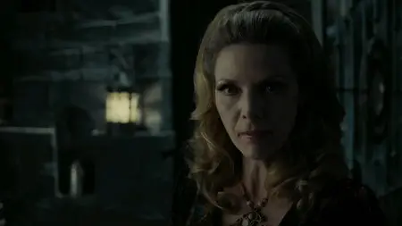 Dark Shadows (2012)